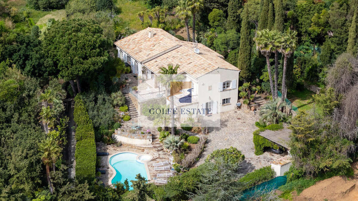 Maison à LA CROIX-VALMER