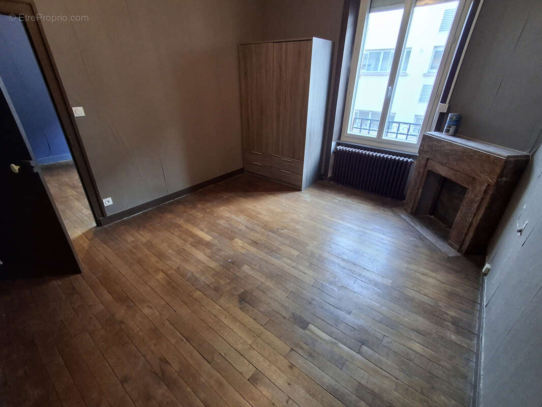 Maison à FOUGERES