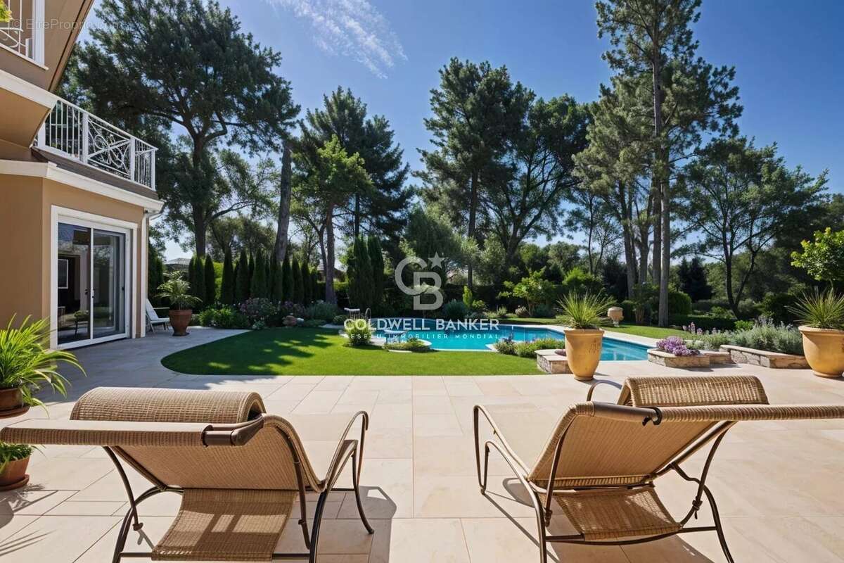 Maison à MOUGINS