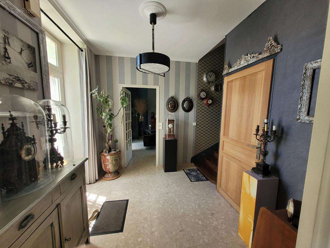 Maison à BLAISON-GOHIER