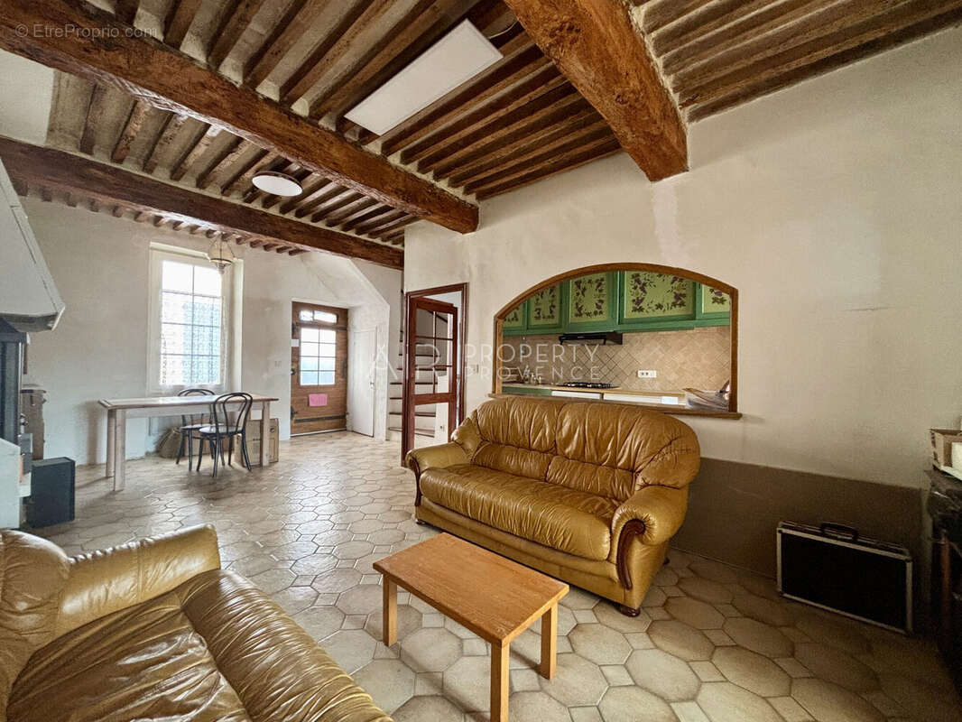 AIR Property Provence - Maison à LA TOUR-D&#039;AIGUES