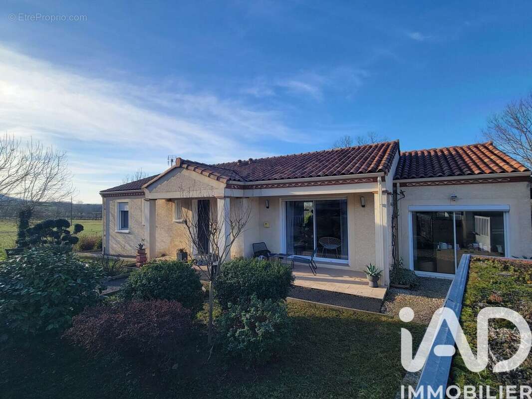 Photo 2 - Maison à DOURGNE