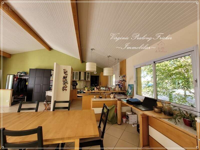 Maison à BLANQUEFORT