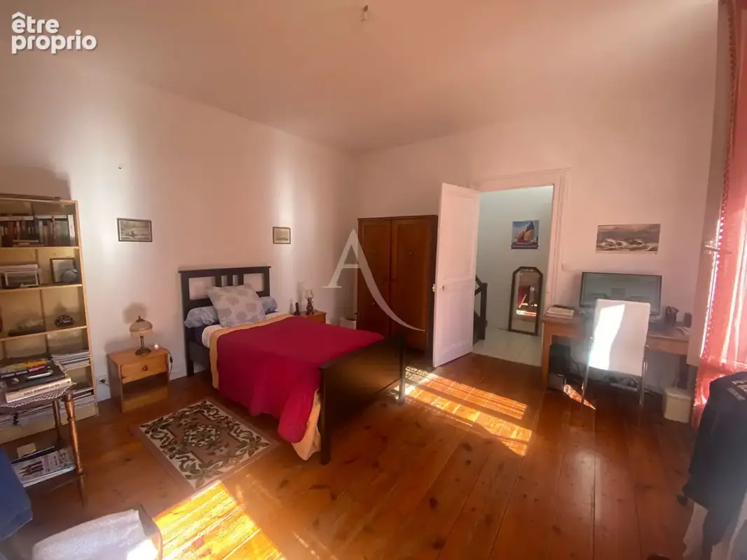 Maison de fond de cour avec extérieur et dépendance - photo 9