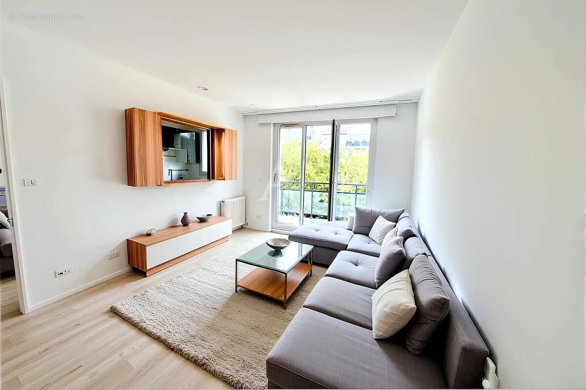 Appartement à BUSSY-SAINT-GEORGES