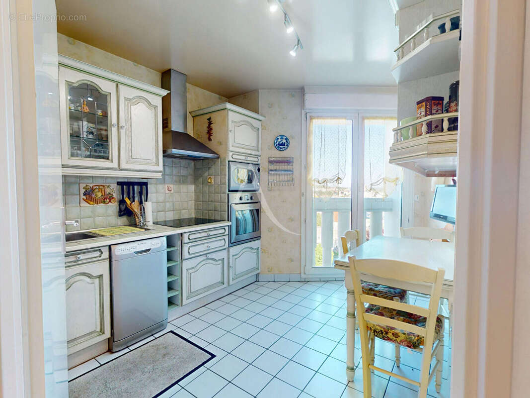 Appartement à VILLEMOMBLE