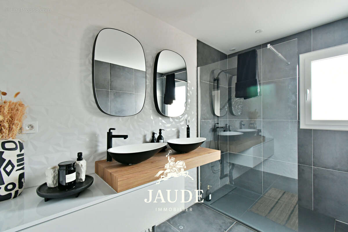 Maison à COURNON-D'AUVERGNE