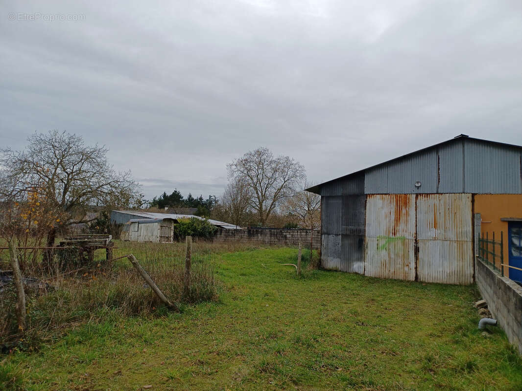 Terrain à LOIRE