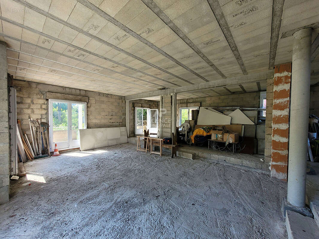 Maison à LE PECQ