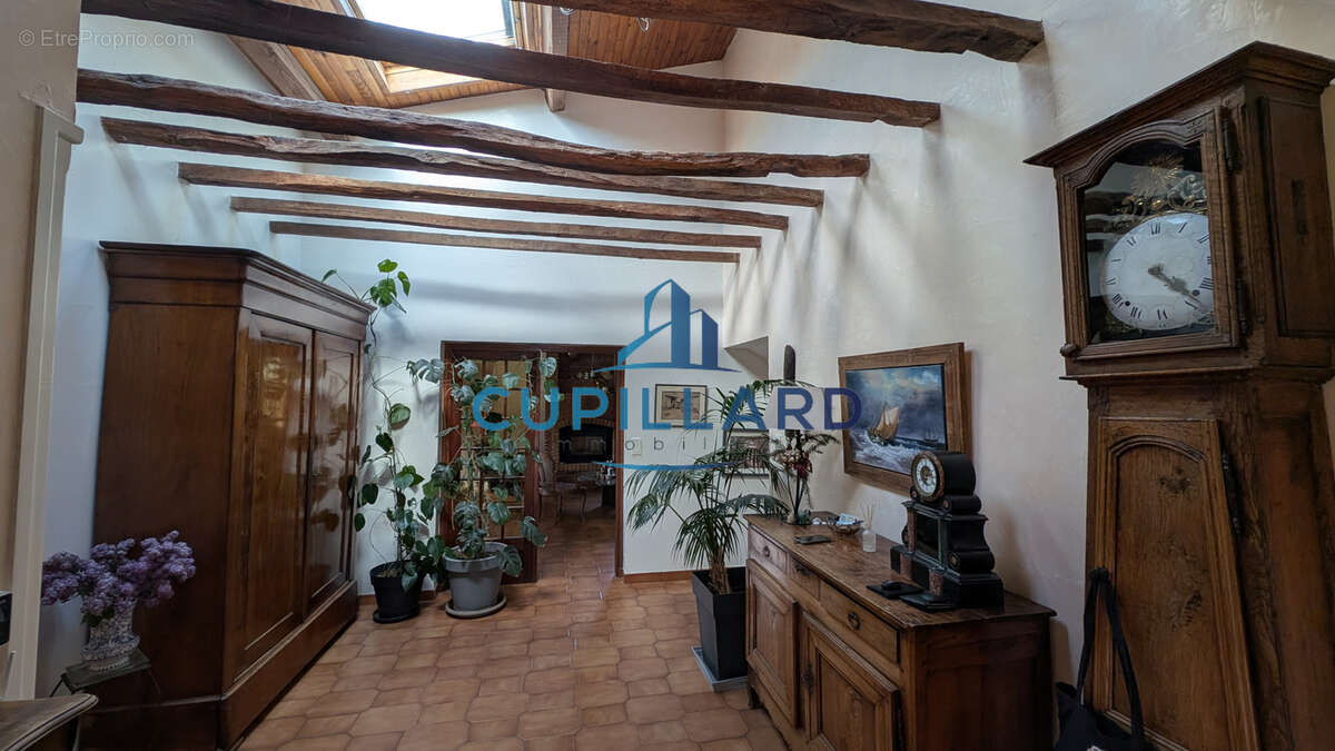 Maison à LE COTEAU