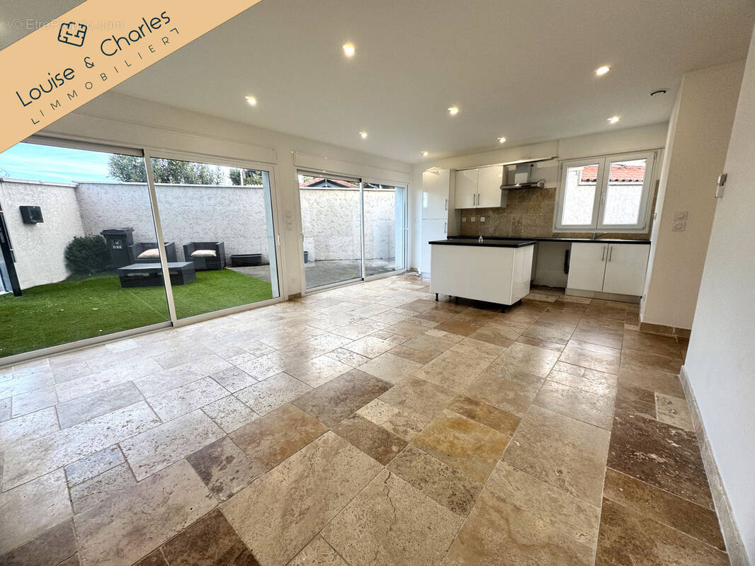 Appartement à RILLIEUX-LA-PAPE