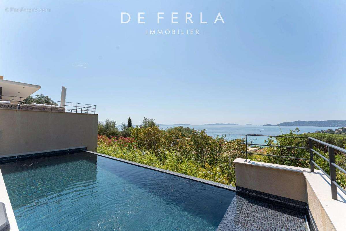 Appartement à LE LAVANDOU