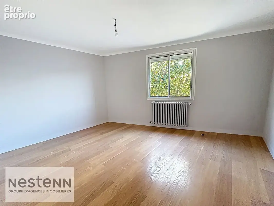 Ensemble immobilier à vendre à Challans Maison 4 Chambres et 2 locaux commerciaux - photo 7
