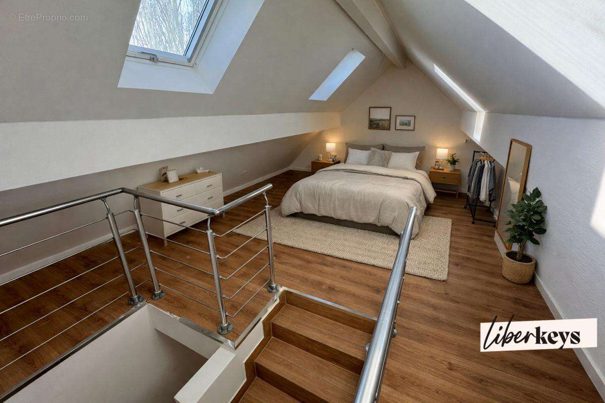 Maison à BEYNES