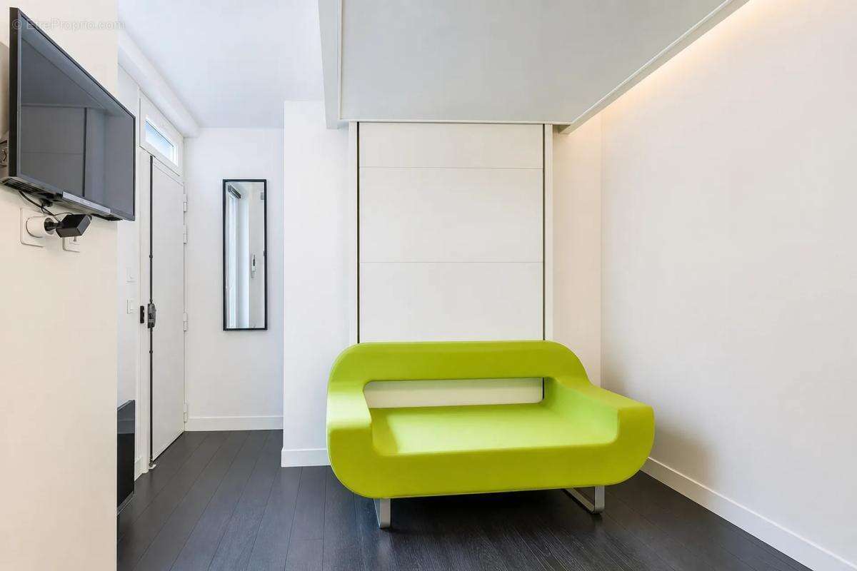 Charmant T2 avec terrasse à Paris - photo 2