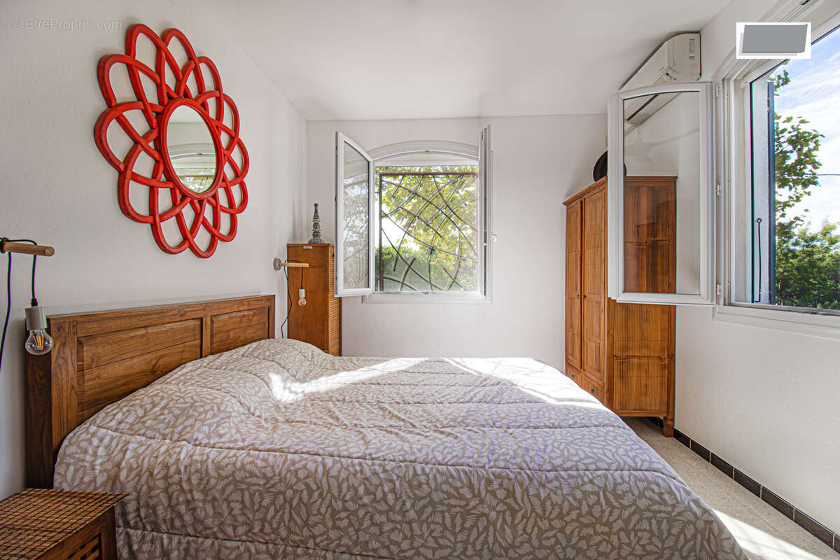 Maison à LE CASTELLET