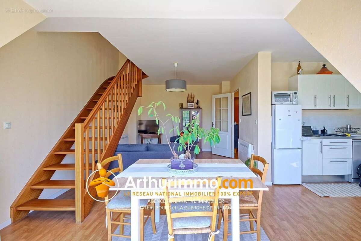 Appartement à SAINT-DOMINEUC