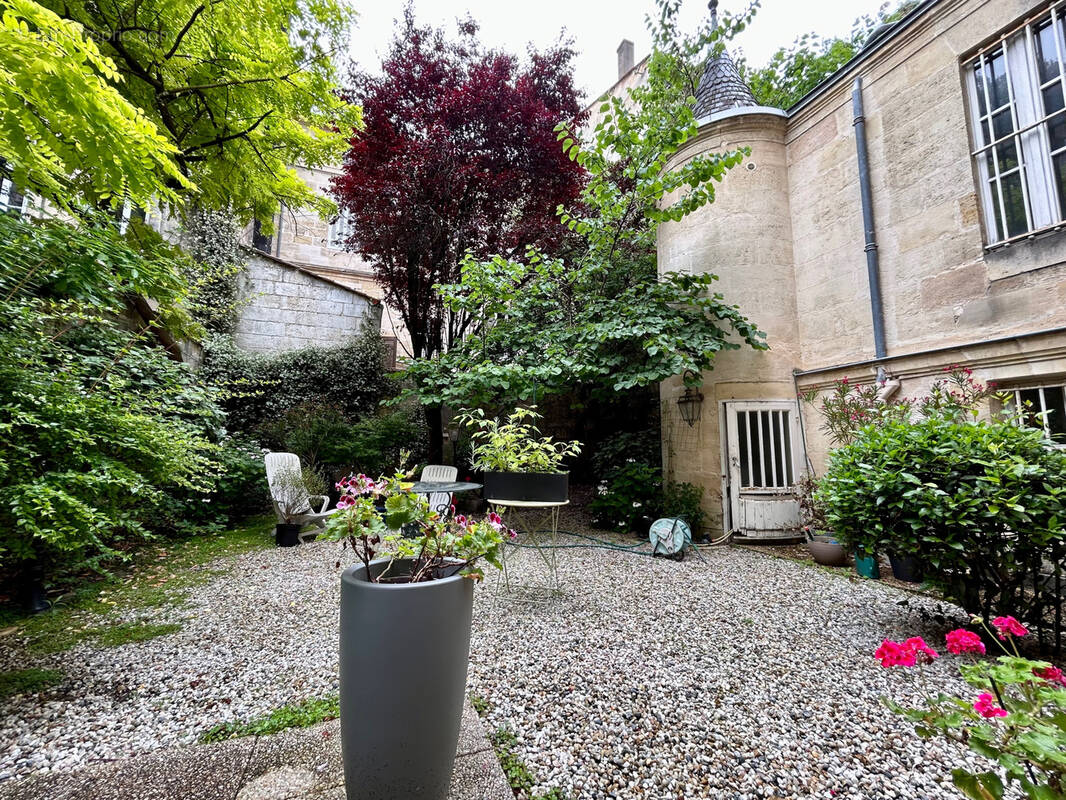 Appartement à BORDEAUX