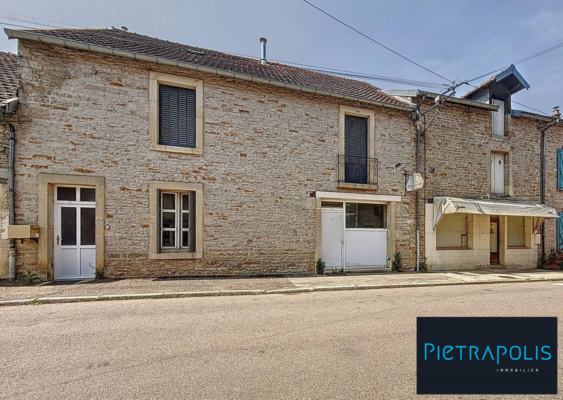 Appartement à BLAISY-BAS