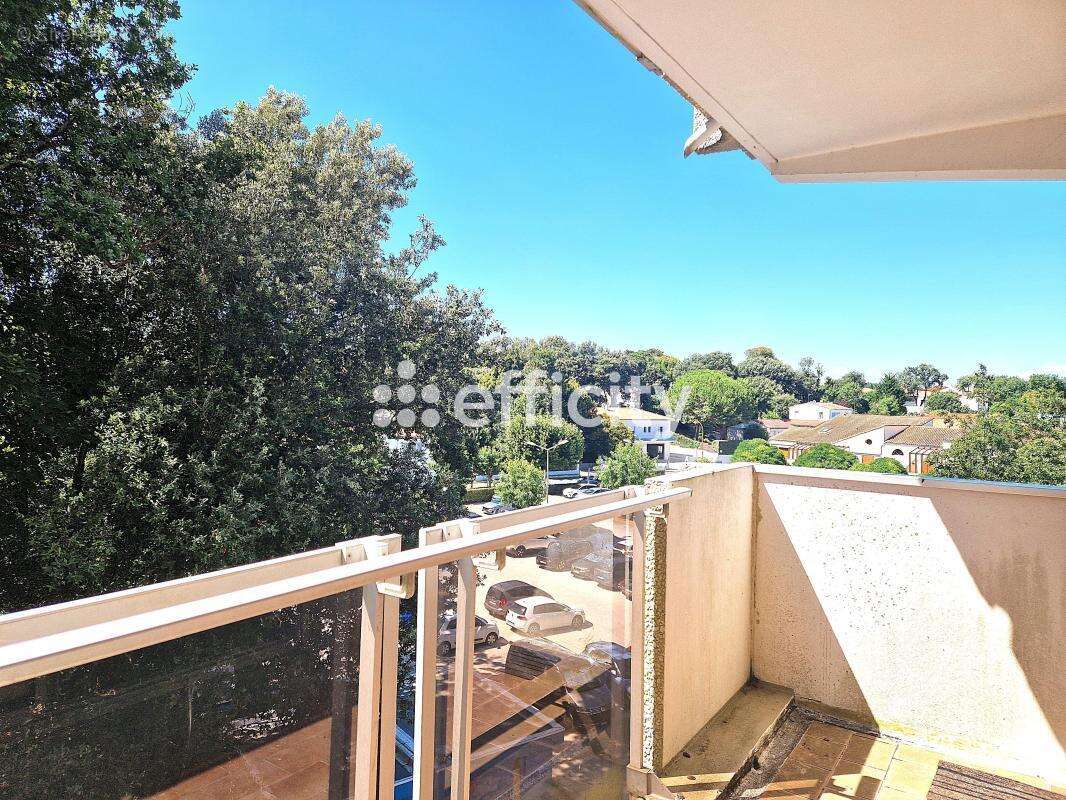 Appartement à VAUX-SUR-MER