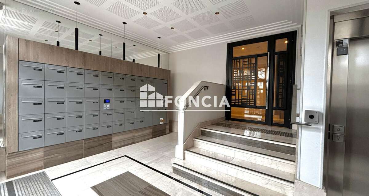 Appartement à MONTROUGE
