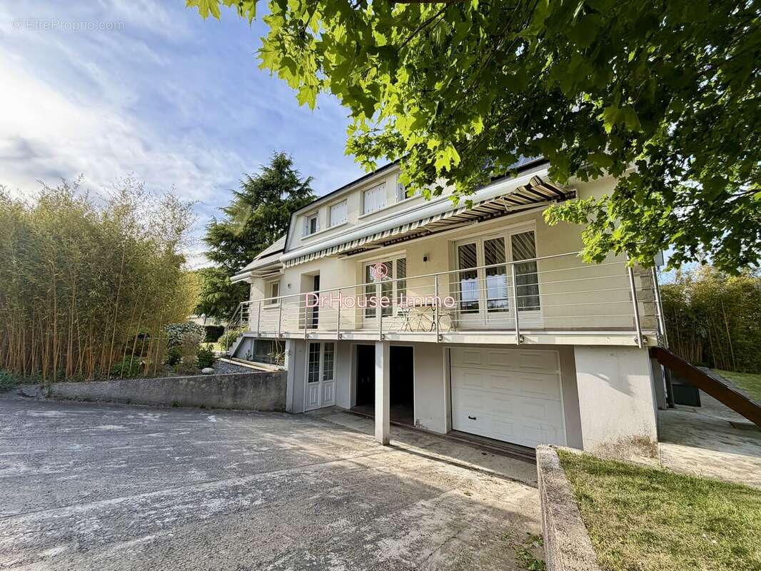 Maison à AMILLY
