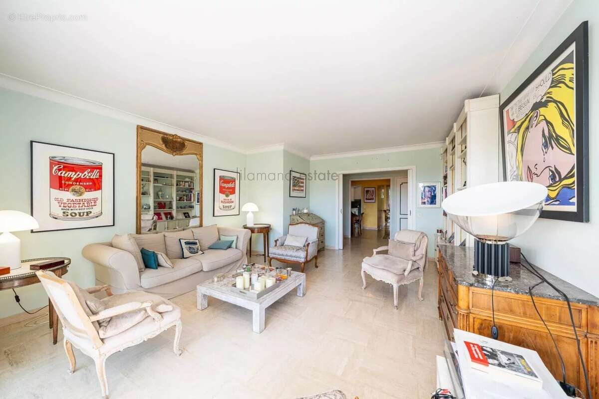 Appartement à CANNES