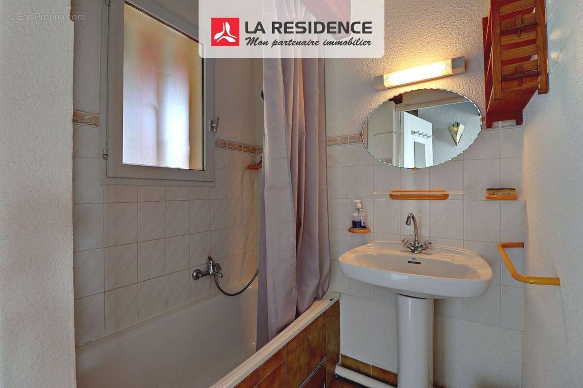 Appartement à ROQUEBRUNE-SUR-ARGENS