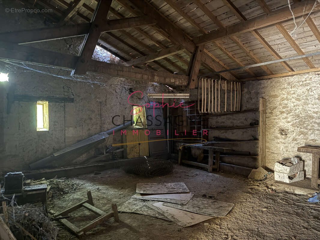 A 10 min de Branne, ensemble immobilier comprenant 3 maisons mitoyennes et une grange indépendante - photo 21
