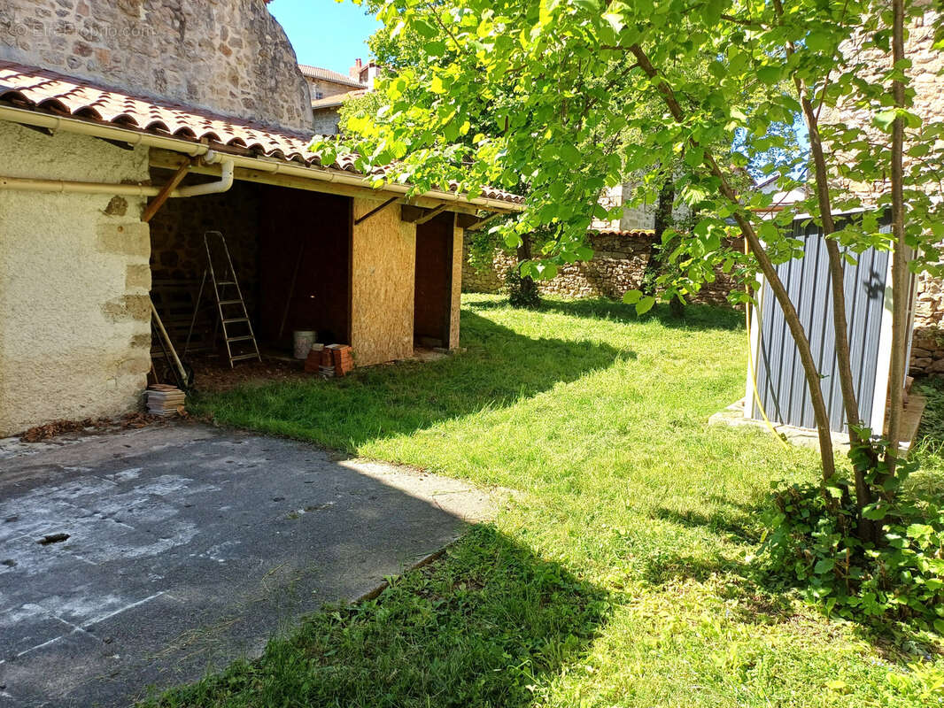 Maison à TIRANGES