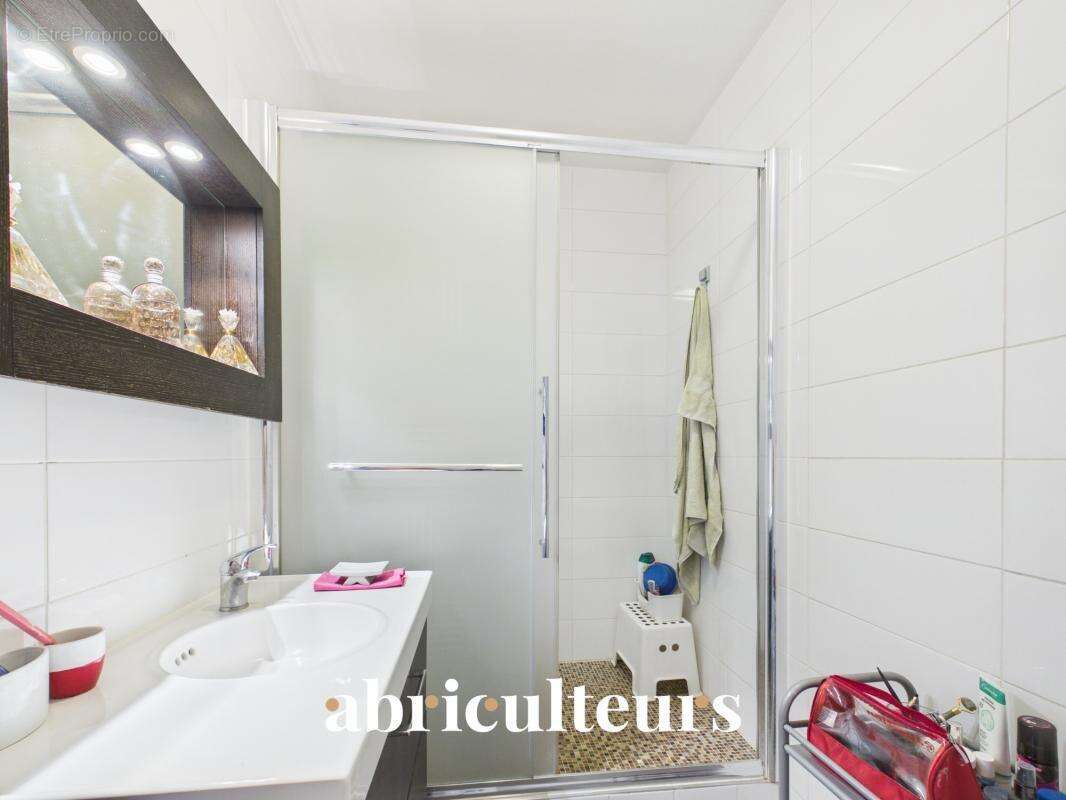 Appartement 2 pièces avec terrasse  sur jardin en vente à Levallois-Perret 92300 - photo 11