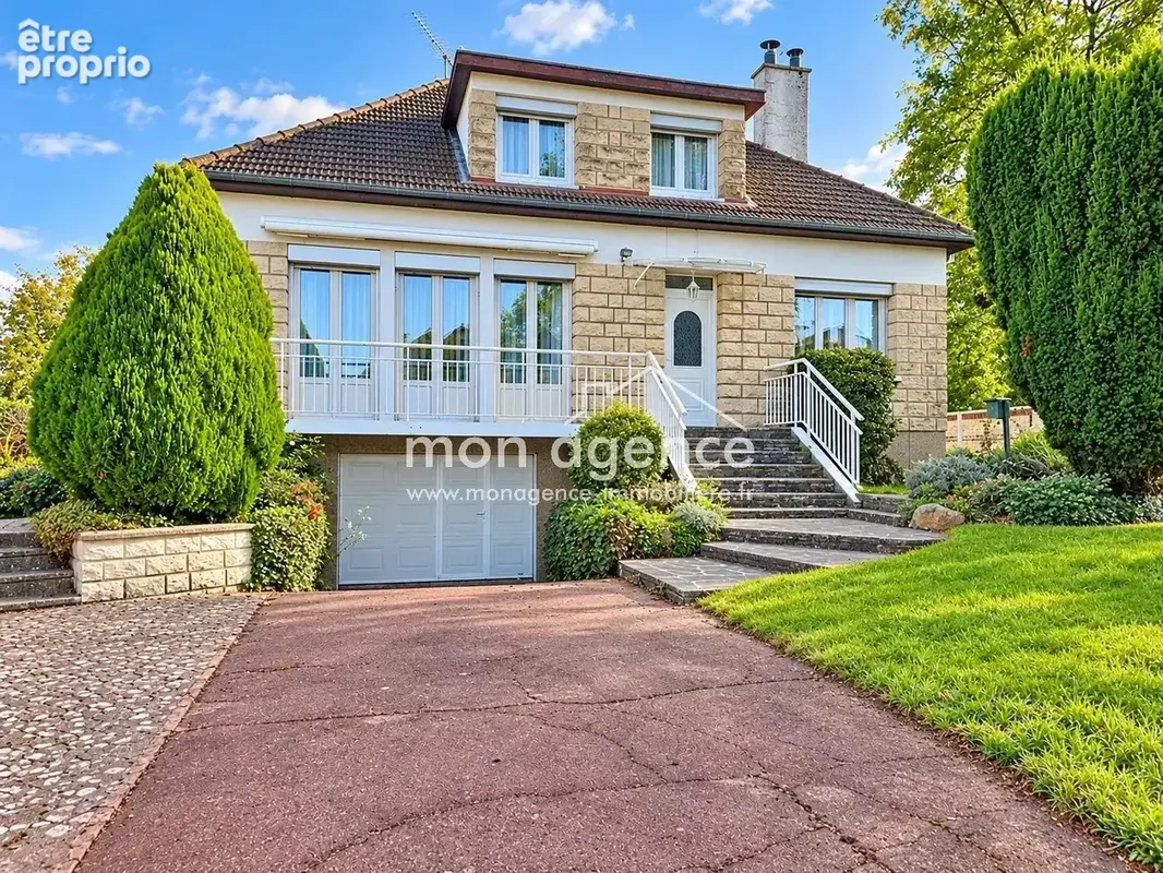 Photo Maison à La Neuville-Chant-D'oisel au prix de 212 000€