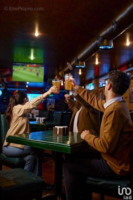 Photo 3 - Commerce à MONTCHANIN