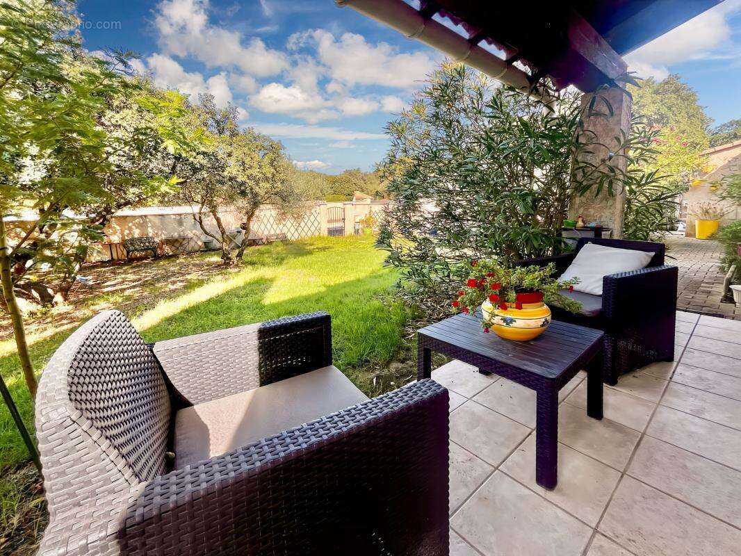 Uzès: Maison 5 ch avec piscine - photo 8