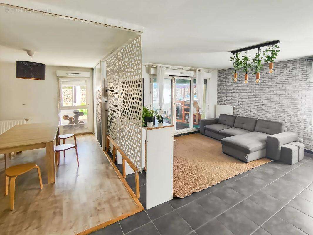 Appartement à VENISSIEUX