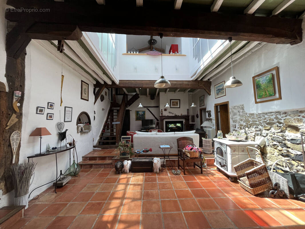 Photo 1 - Maison à SAINT-JEAN-PIED-DE-PORT