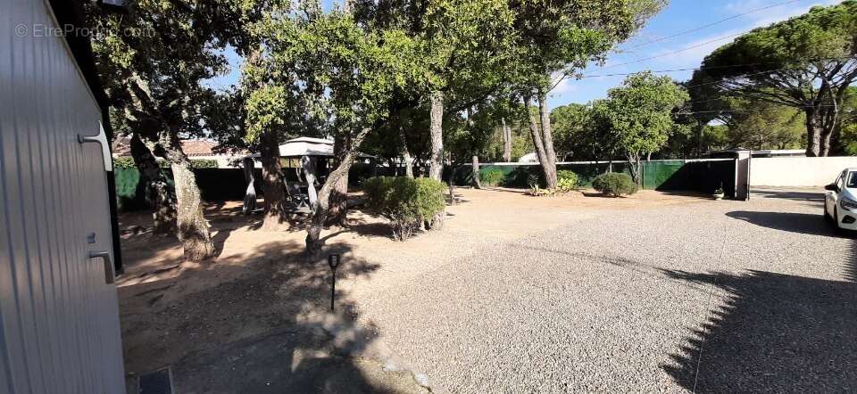 Terrain 602 m² à Vidauban  - photo 4