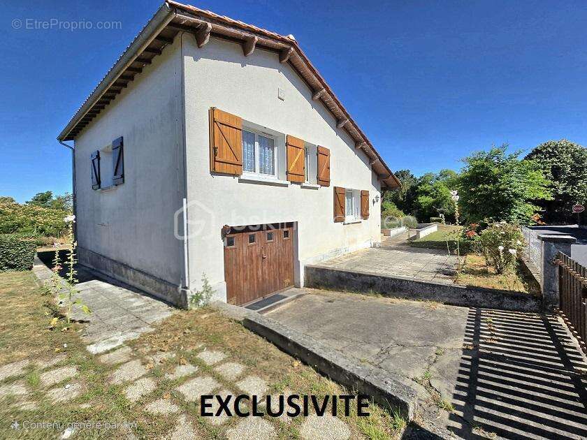 Maison à SAINT-AIGULIN