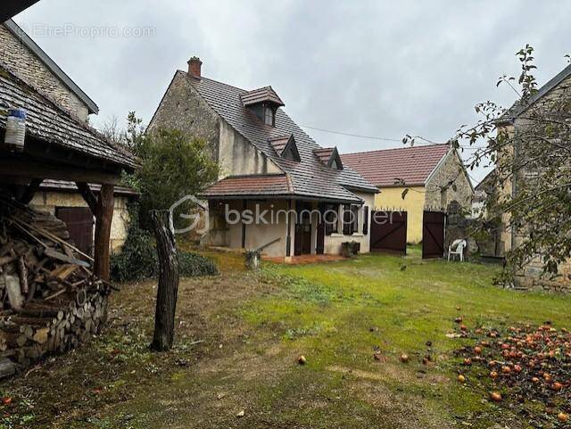Maison à AMPILLY-LE-SEC