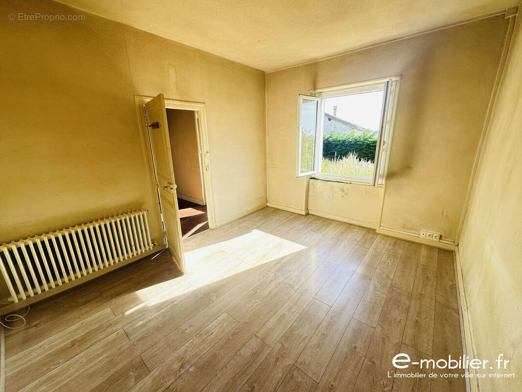 Maison 75 m² à Fleury-La-Montagne  - photo 9