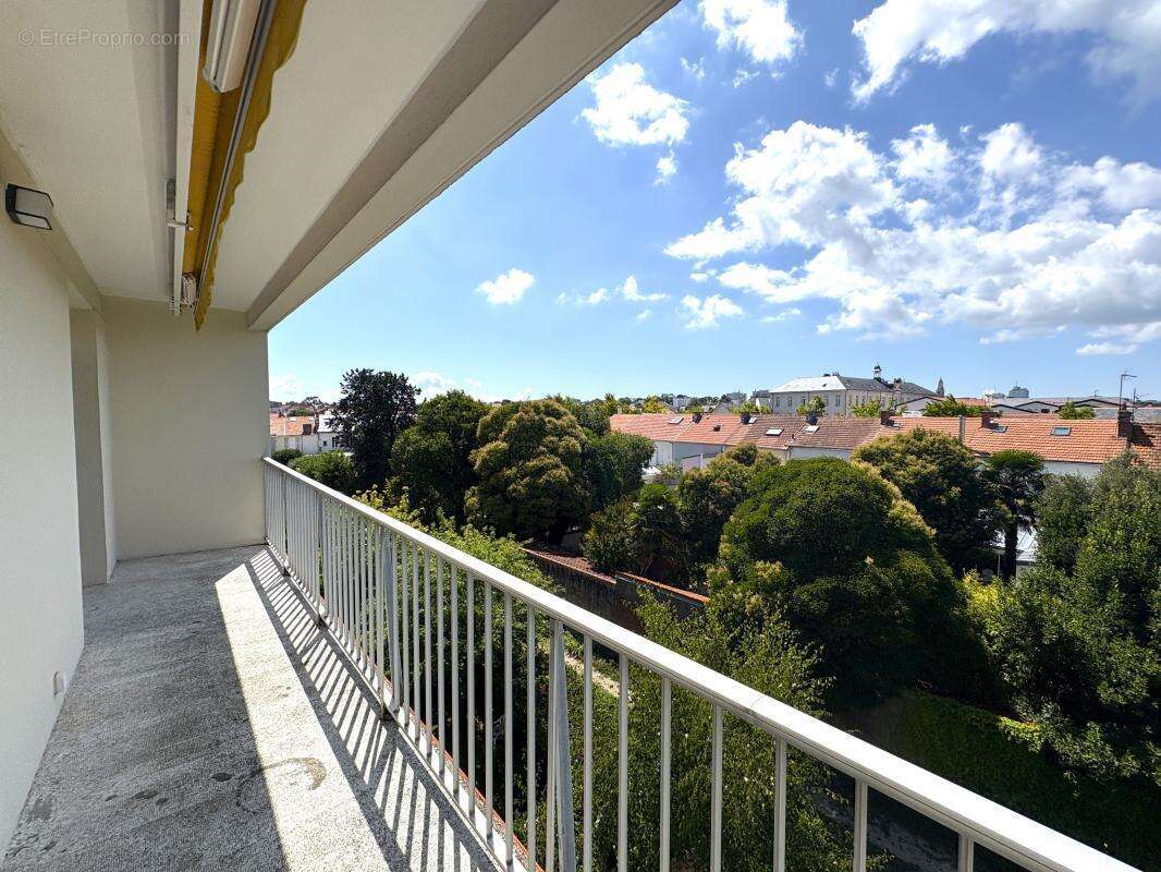 Appartement à LA ROCHELLE