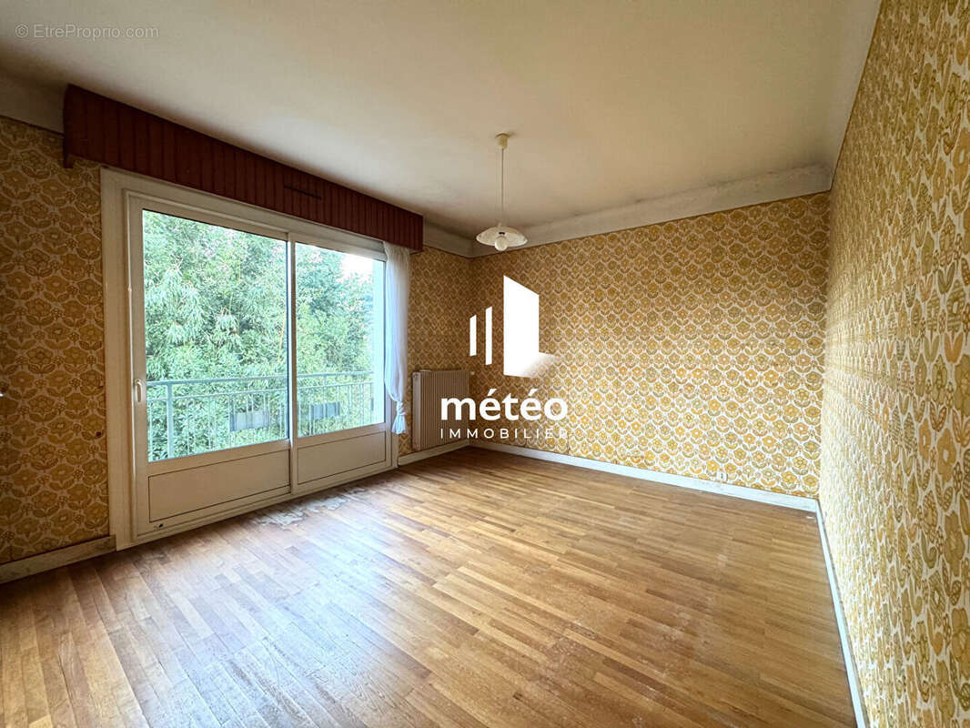 Maison Lucon 9 pièce(s) 190 m2 - photo 8