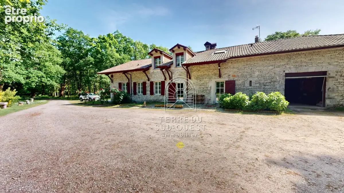 MAISON DE CHARME - Au calme - pas de voisin - 5 ha clos - Dépendances - photo 2