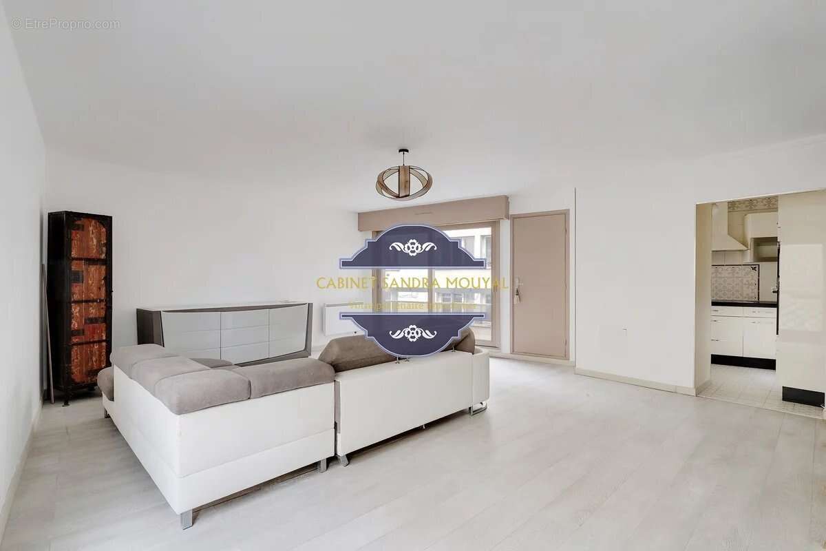 Appartement à PARIS-15E