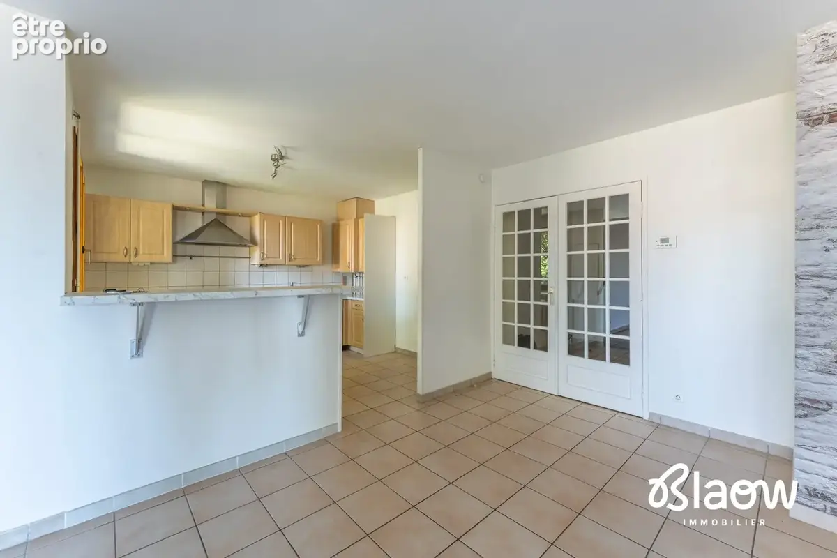 Appartement 91 m² à Genas  - photo 8