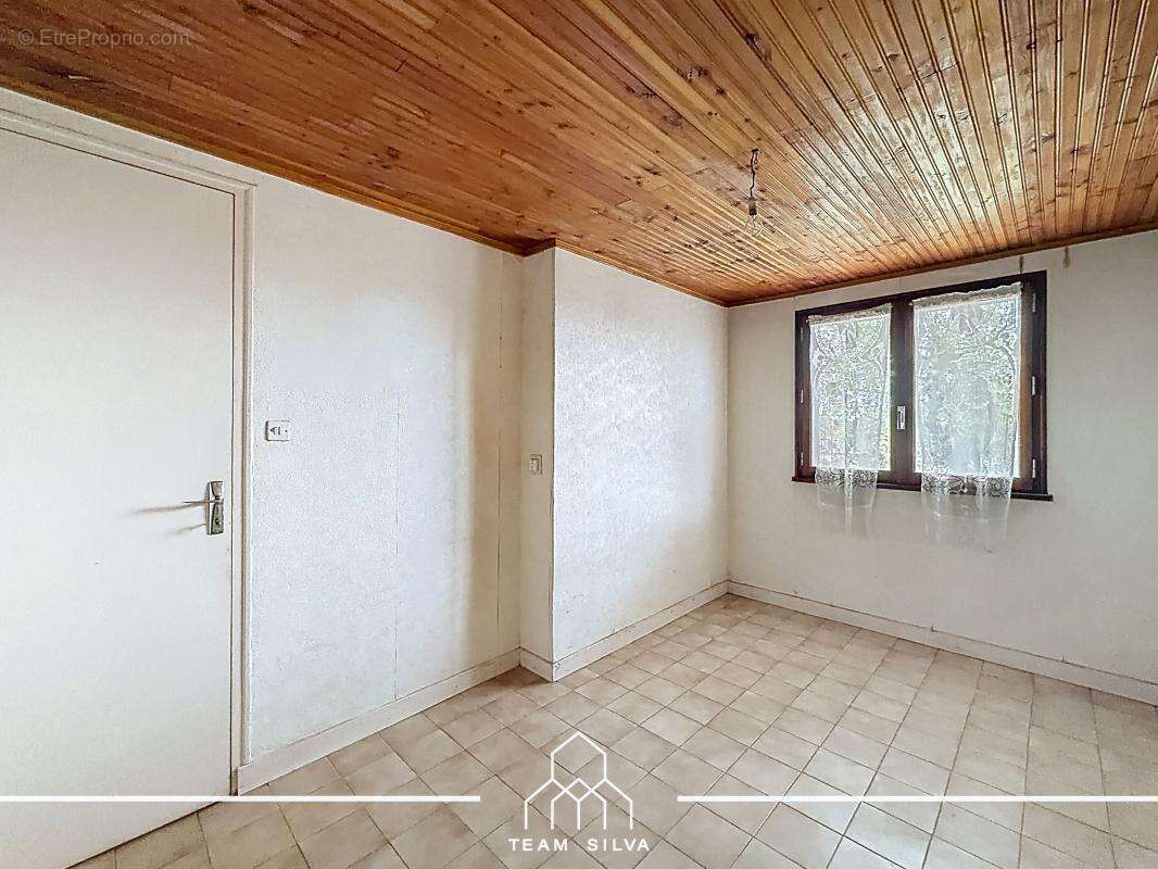 Maison à TERNAY