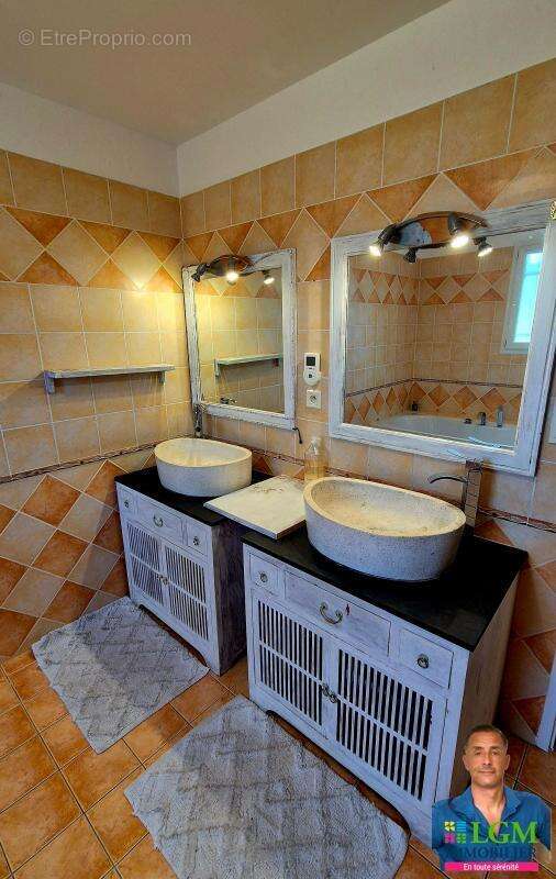 Maison à SAINT-VICTOR-DE-MALCAP