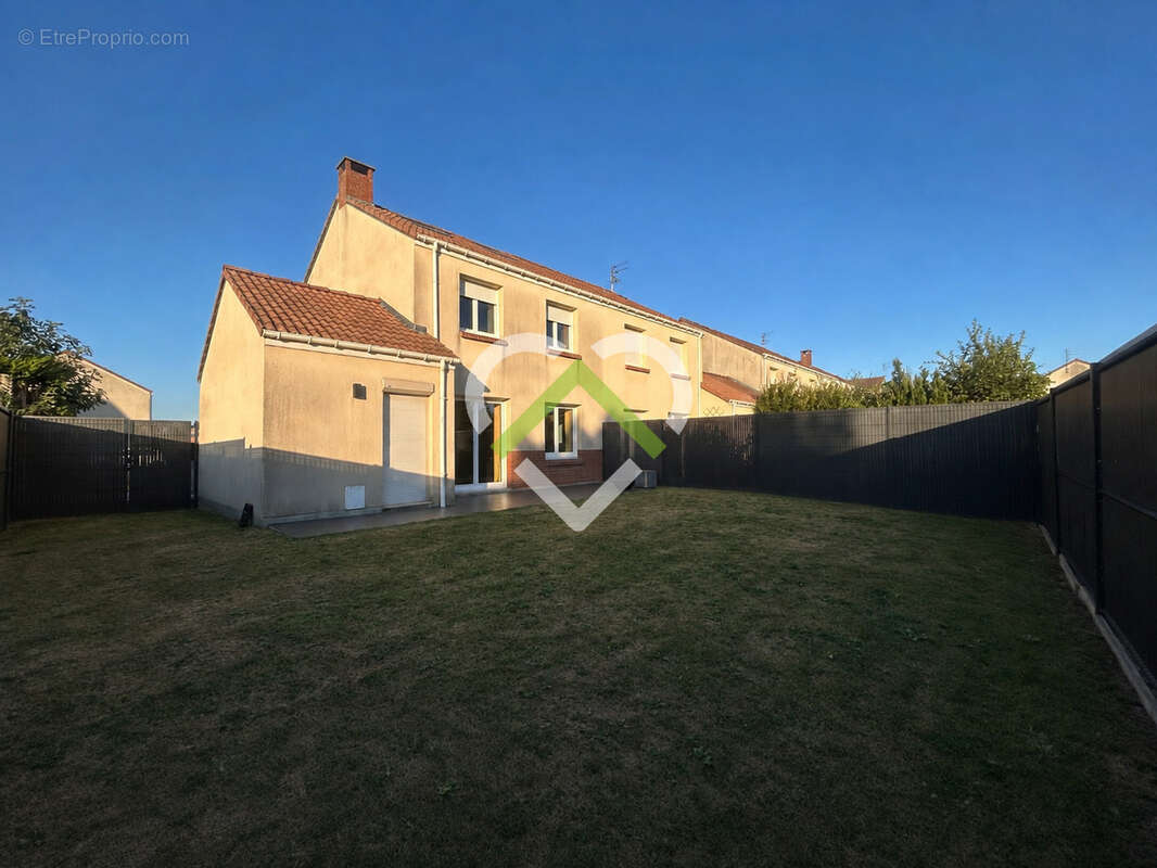 HEM JARDIN DES PERSPECTIVES - Semi-individuelle 4 chambres, Jardin sud-ouest et garage ! - photo 13