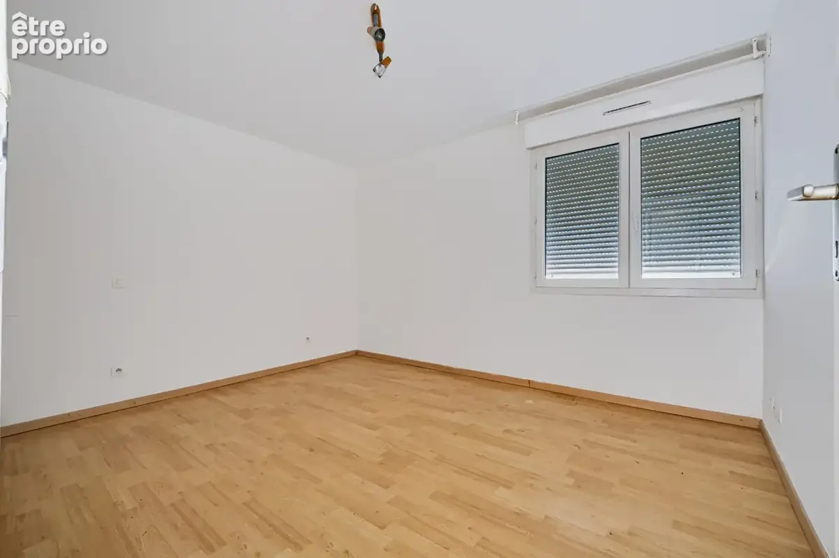 MAISON  de plain pied - 65 M² - CUGNAUX avec jardin et parking - photo 7