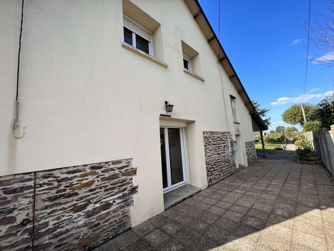 Maison à SAINT-ARMEL